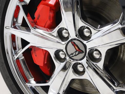 Used 2020 Chevrolet Corvette Stingray Premium Cpe w/ 3LT Preferred Equipment Group image 27