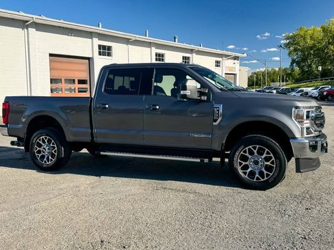 Used 2021 Ford F350 Lariat w/ Lariat Ultimate Package AWD/4WD image 2