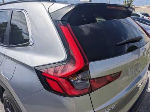 Used 2023 Honda CR-V Sport image 11