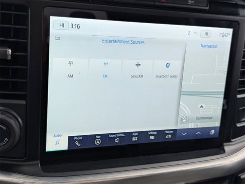 Used 2022 Ford F150 Lariat w/ Equipment Group 502A High image 18