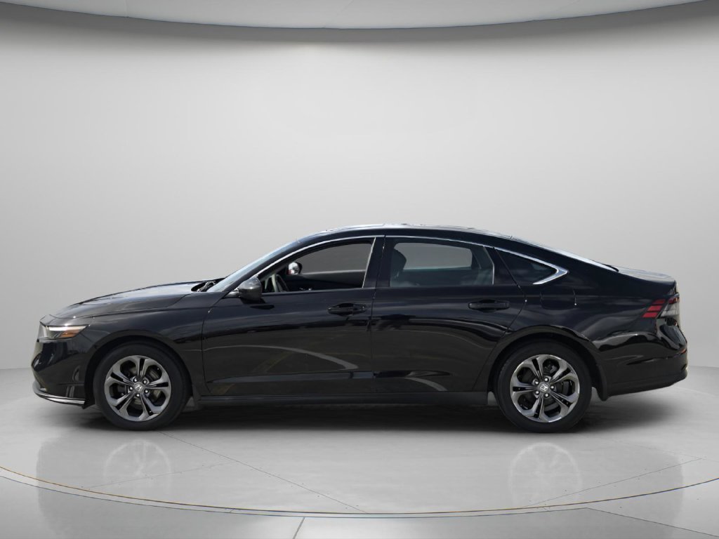 Certified 2023 Honda Accord EX image 5