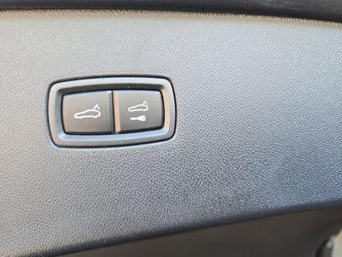 Used 2026 Porsche Cayenne Coupe AWD/4WD image 16