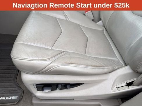 Certified 2018 Cadillac Escalade Premium Luxury RWD image 13