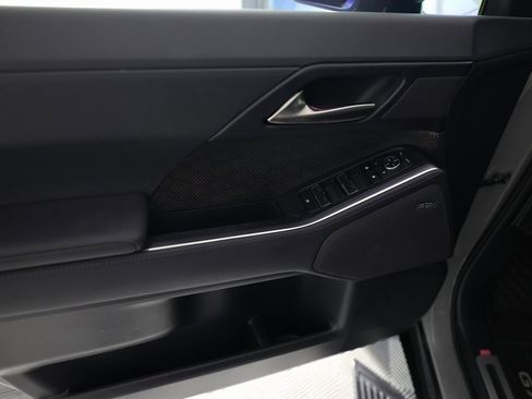 Used 2025 Lexus GX 550 image 19