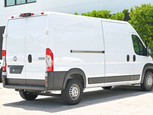 Used 2025 RAM ProMaster 3500 w/ Convenience Group FWD image 4