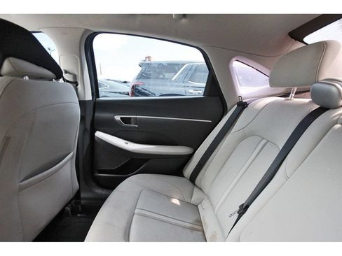 Used 2023 Hyundai Sonata SEL FWD image 9