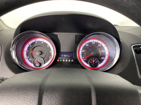 Used 2018 Dodge Grand Caravan SE w/ UConnect Hands-Free Group FWD image 20