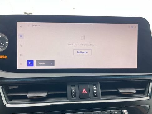 Used 2024 Lexus ES 350 w/ Premium Package image 19