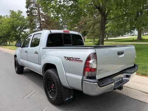 Used 2013 Toyota Tacoma 4x4 Double Cab w/ TRD Off-Road Pkg image 3