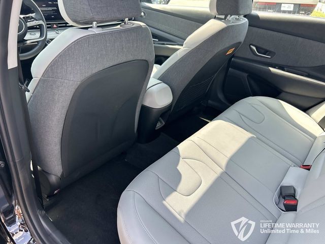 New 2026 Hyundai Elantra Limited FWD image 23