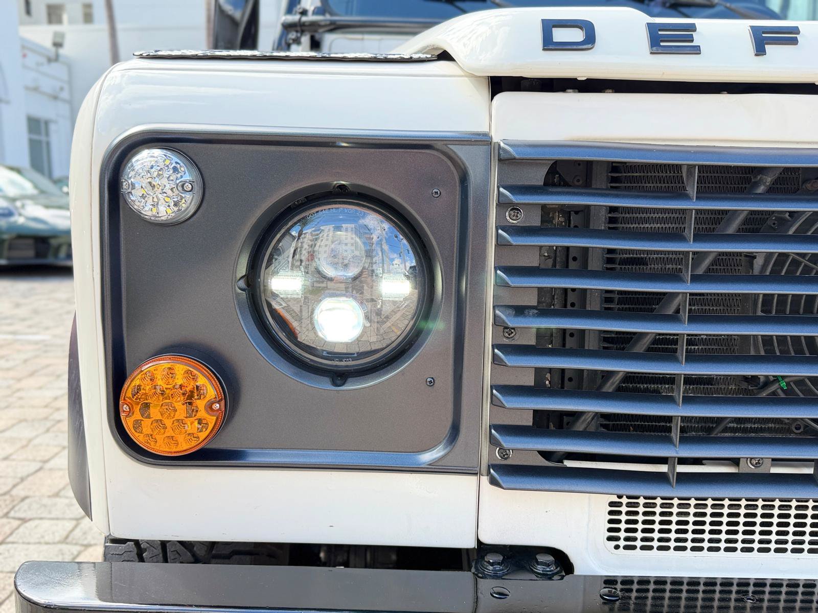 Used 1997 Land Rover Defender 90 AWD/4WD image 6