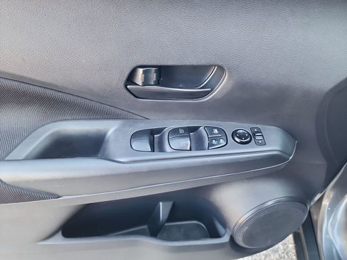 Used 2023 Nissan Kicks S image 13