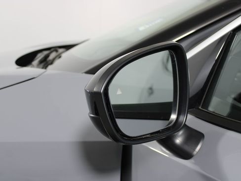 Used 2024 Nissan Ariya FWD image 22