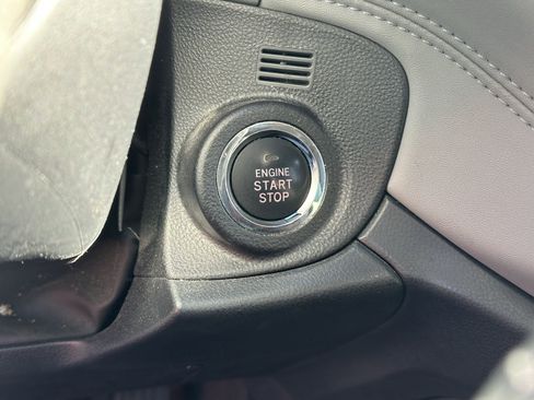 Used 2021 Subaru Outback Premium image 17