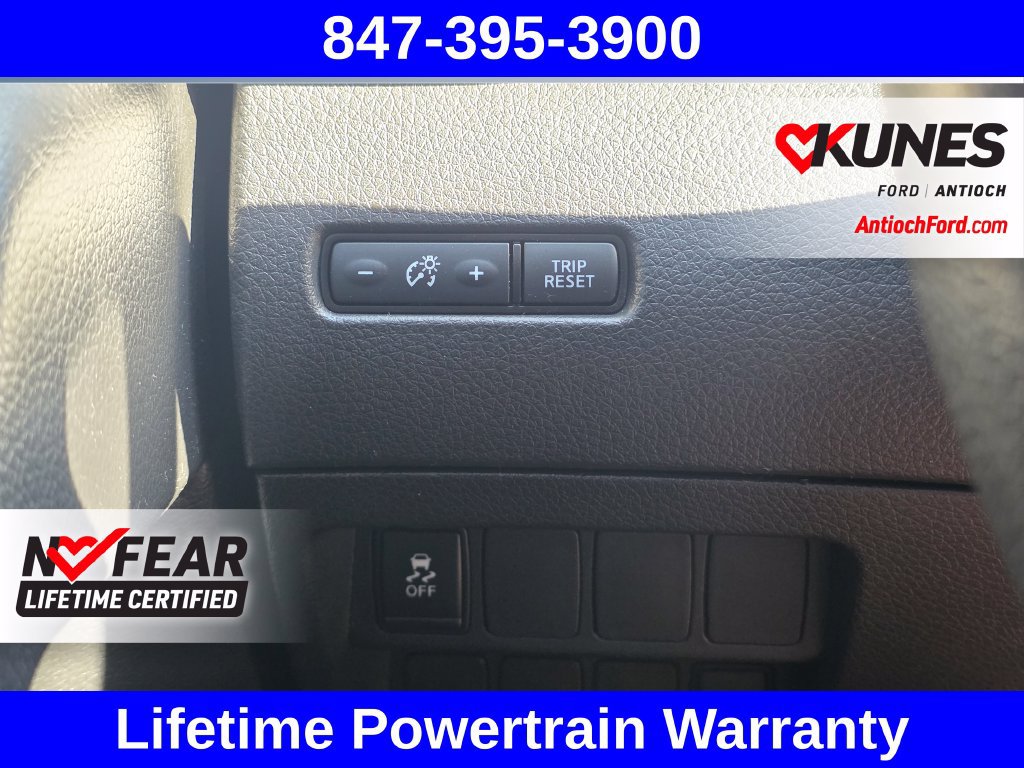 Used 2018 Nissan Rogue Sport FWD image 38