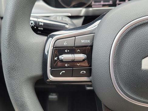 Certified 2023 Kia Sorento LX FWD image 27