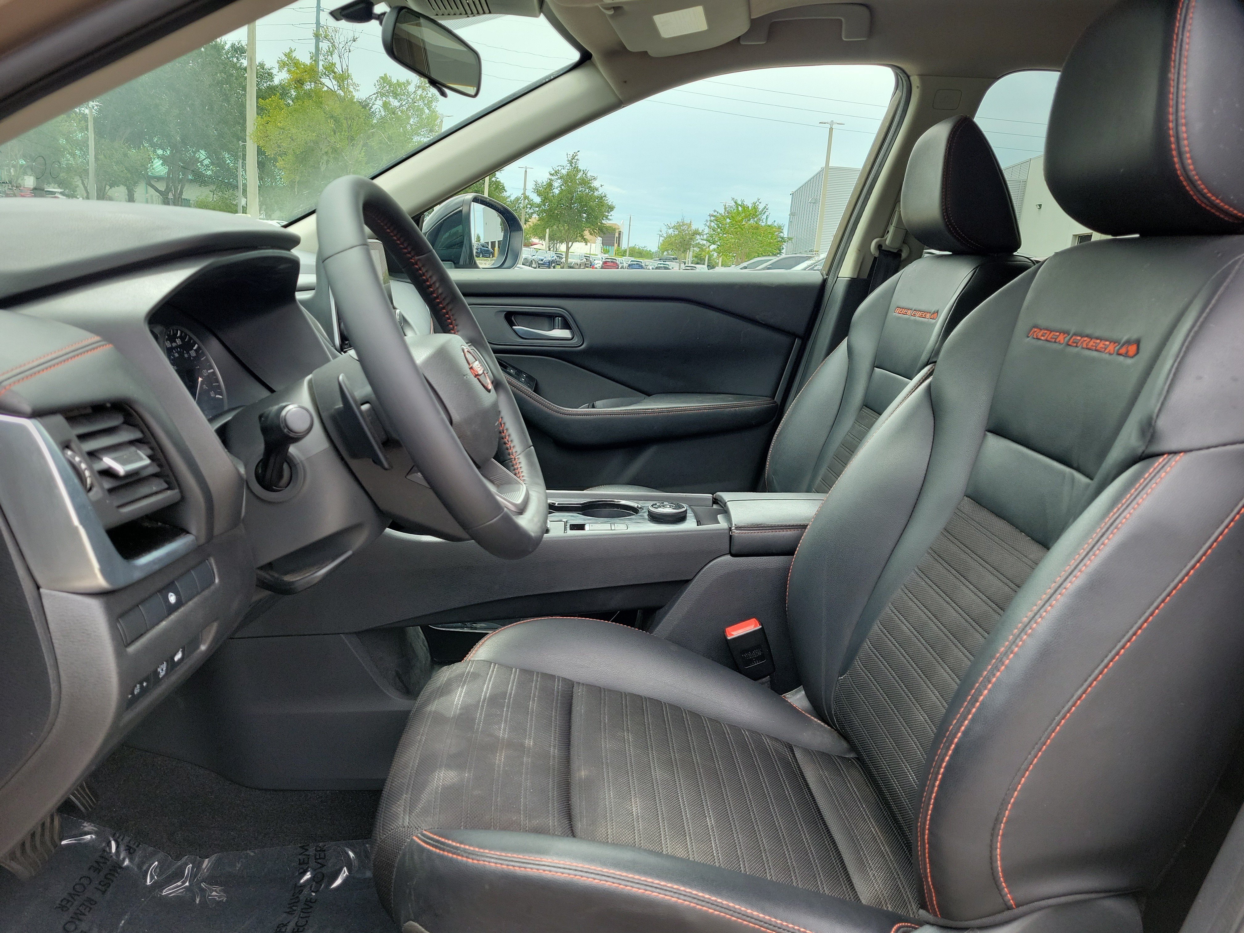 Certified 2025 Nissan Rogue SV AWD/4WD image 12