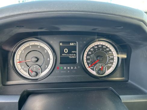 Used 2018 RAM 1500 Express image 31