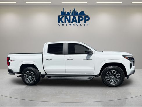 Used 2024 Chevrolet Colorado Z71 w/ Z71 Convenience Package 2 AWD/4WD image 6