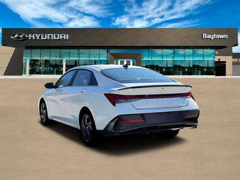 New 2026 Hyundai Elantra SEL Sport Premium w/ Cargo Package FWD image 5
