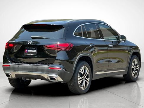New 2025 Mercedes-Benz GLA 250 image 11