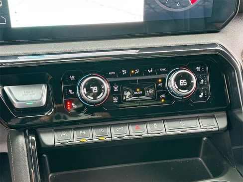 Used 2023 GMC Sierra 1500 AT4 w/ AT4 Premium Package image 16