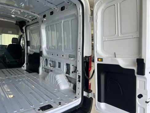 Used 2025 Ford Transit 250 148 Medium Roof RWD image 15