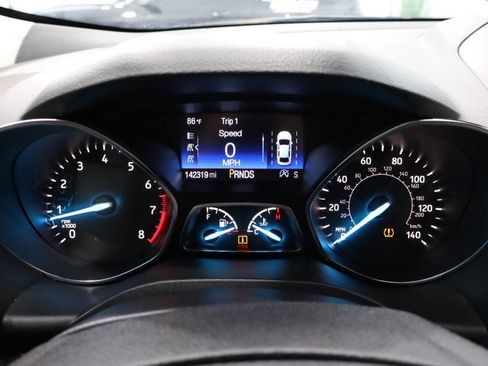 Used 2018 Ford Escape SE w/ Ford Safe & Smart Package FWD image 15
