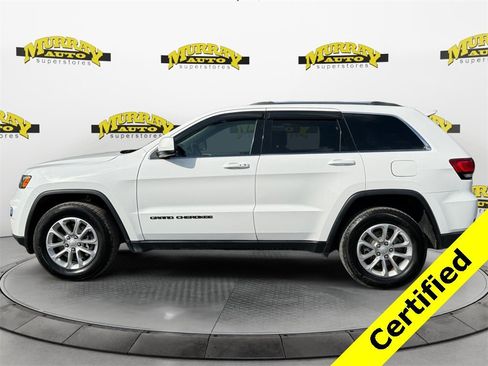 Certified 2021 Jeep Grand Cherokee Laredo image 2
