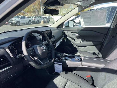 New 2026 Nissan Rogue SV w/ Cold Weather Package image 10