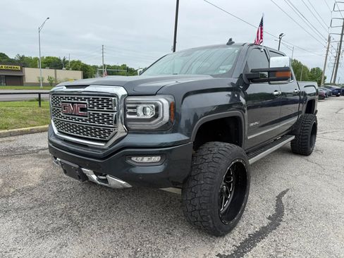Used 2018 GMC Sierra 1500 Denali w/ Denali Ultimate Package AWD/4WD image 7
