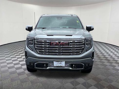 Used 2023 GMC Sierra 1500 Denali w/ Denali Reserve Package AWD/4WD image 2