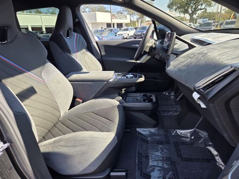 New 2026 BMW iX xDrive60 w/ M Sport Package image 17