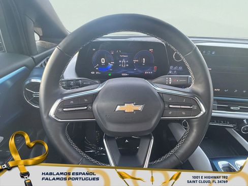 Certified 2025 Chevrolet Equinox EV LT image 16