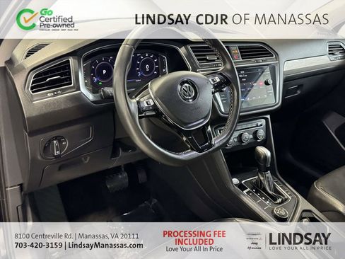 Used 2021 Volkswagen Tiguan SEL AWD/4WD image 17