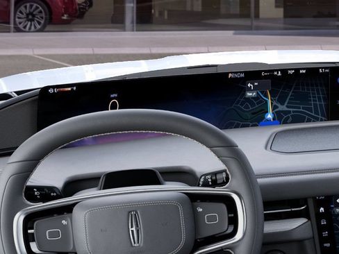 New 2027 Lincoln Navigator Premiere RWD image 13