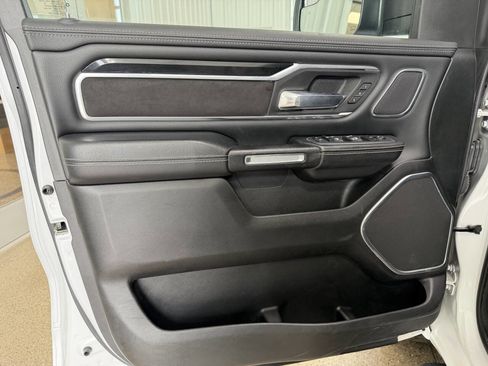 Used 2022 RAM 1500 Laramie AWD/4WD image 22