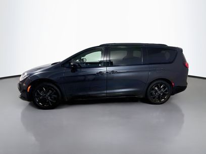 Used 2020 Chrysler Pacifica Touring-L w/ S Appearance Package