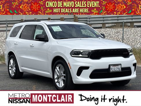 Used 2024 Dodge Durango GT RWD image 1