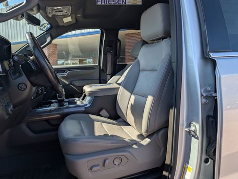Used 2022 Chevrolet Silverado 1500 LTZ w/ Technology Package AWD/4WD image 12