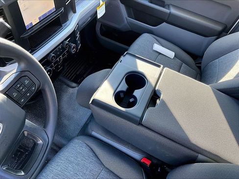 New 2026 Ford F250 XL w/ XL Chrome Package image 9