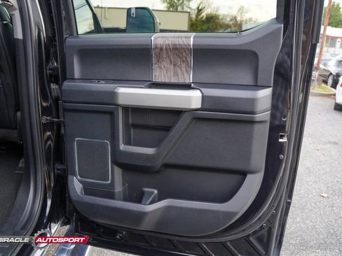 Used 2019 Ford F450 Lariat image 36