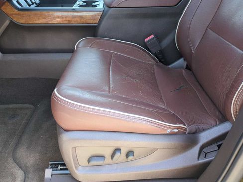 Used 2014 Chevrolet Silverado 1500 High Country w/ High Country Premium Package AWD/4WD image 18