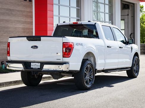 Used 2023 Ford F150 XLT AWD/4WD image 3