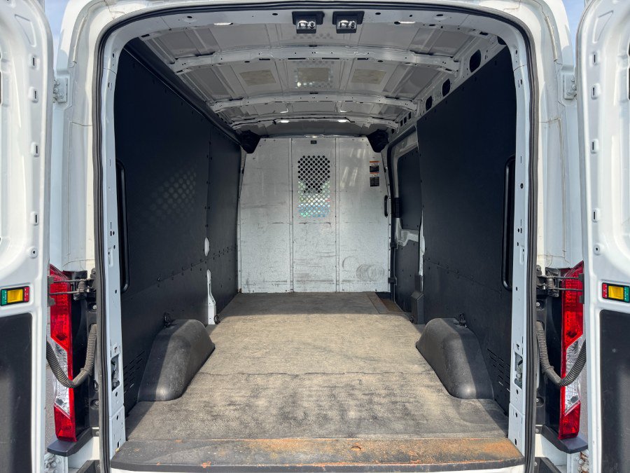 Used 2019 Ford Transit 150 148 Medium Roof RWD image 16