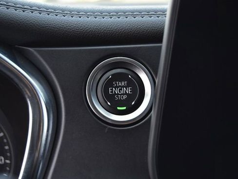 Used 2025 Chevrolet Blazer LT image 13