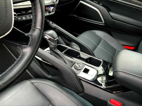 Used 2023 Kia Telluride EX image 32