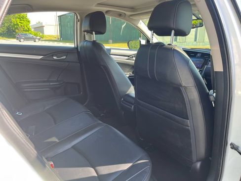 Used 2018 Honda Civic EX-L image 12