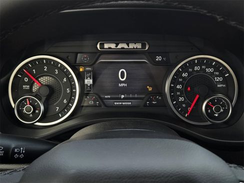 New 2026 RAM 1500 4x4 Crew Cab image 21