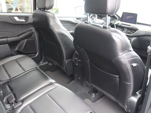 Used 2022 Ford Escape SEL image 25